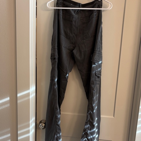 Stylish Cargo Pants Bundle - Picture 5 of 13